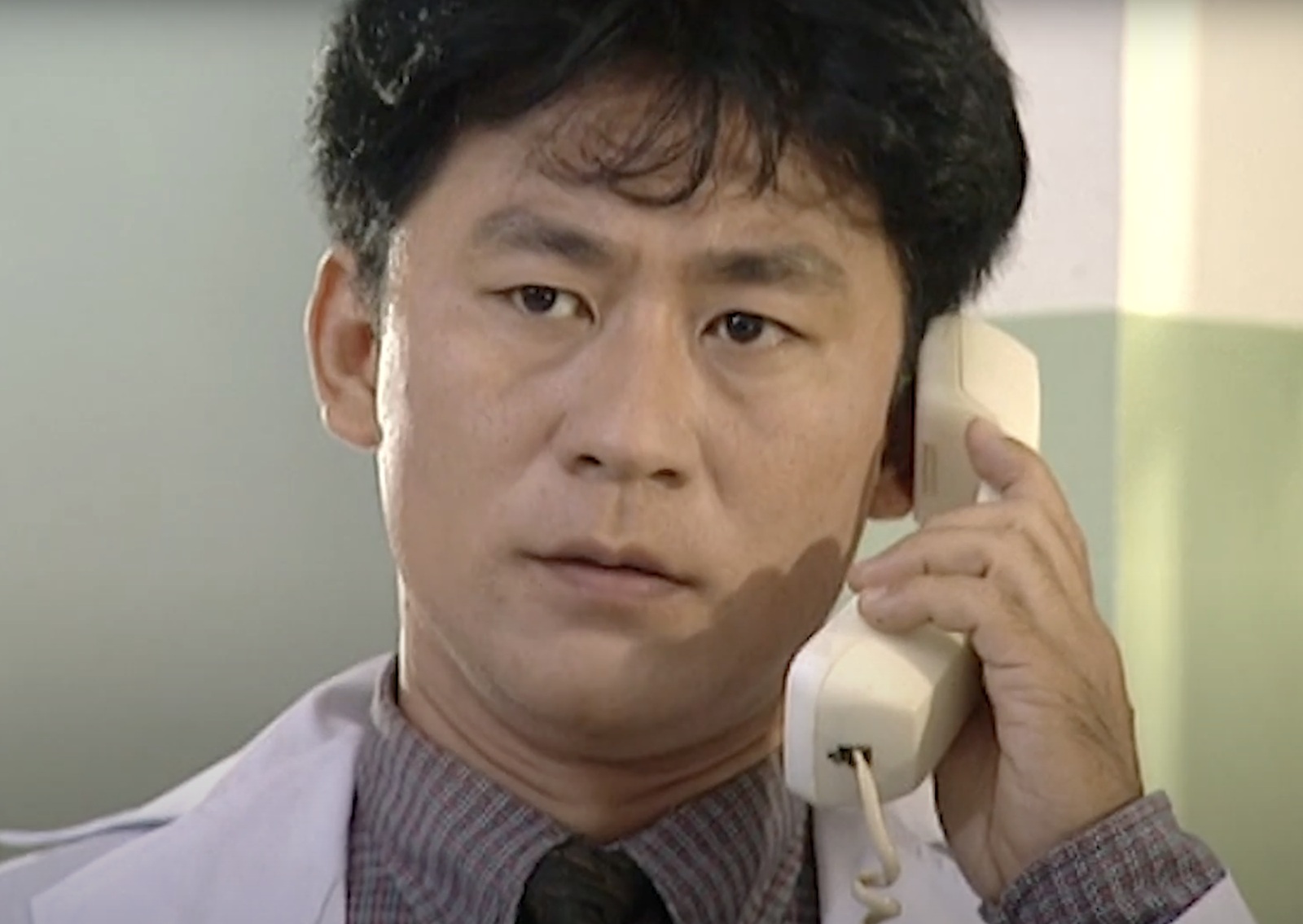 Nam NSND là thạc sĩ nói thẳng: "Không thể nghĩ mình học nhiều, trình độ cao hơn mà đòi nhiều tiền hơn" - Ảnh 2. Nam NSND là thạc sĩ nói thẳng: "Không thể nghĩ mình học nhiều, trình độ cao hơn mà đòi nhiều tiền hơn" - Ảnh 2.