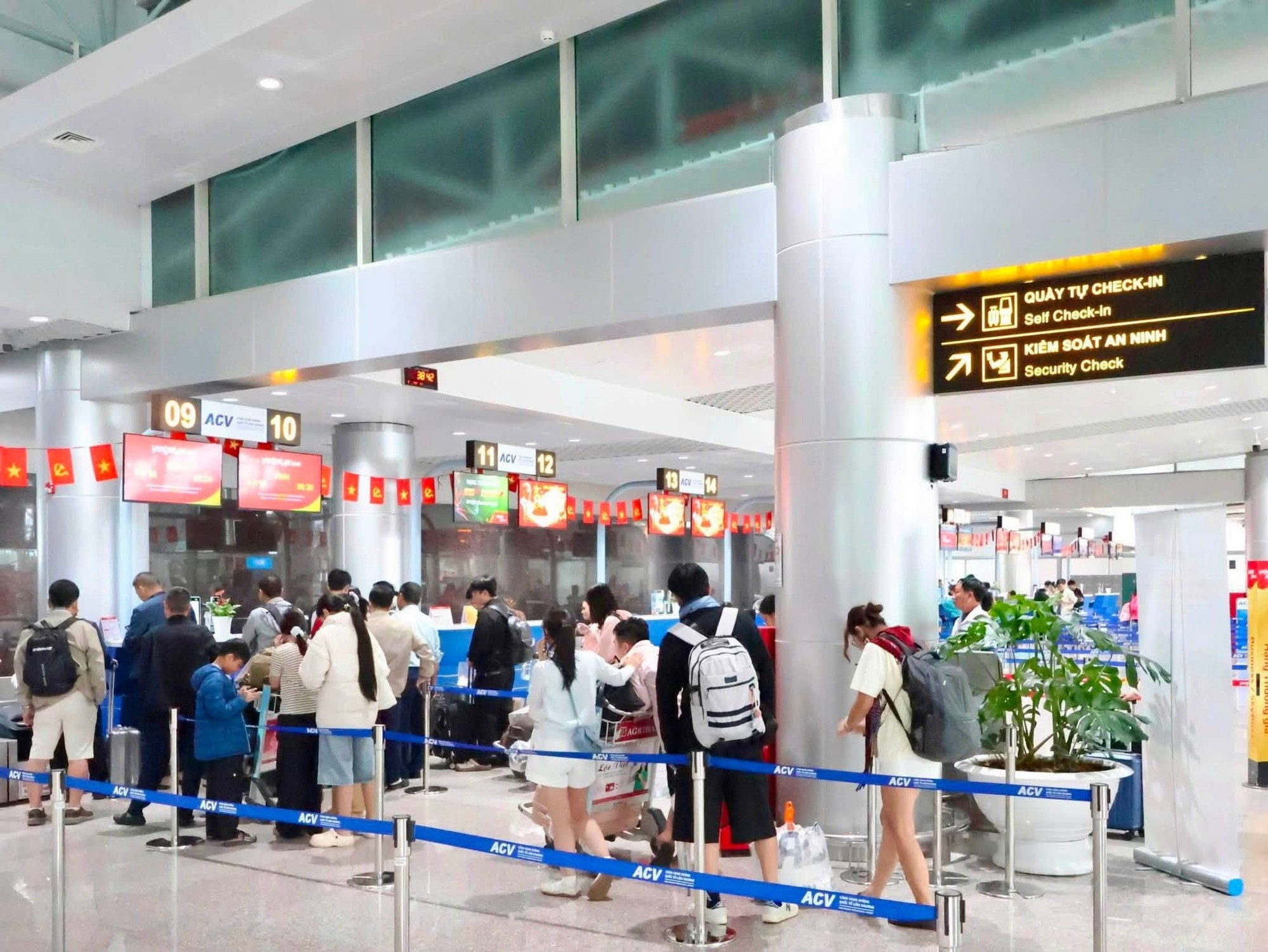 Cảng HKQT Li&ecirc;n Khương chuyển sang th&ocirc;ng b&aacute;o điện tử từ 1 / 11 / 2026 - Ảnh 1.