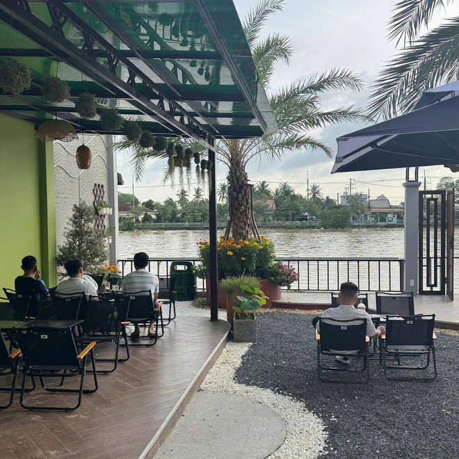Tin vui với chuỗi cửa hàng của ông Đặng Lê Nguyên Vũ - Ảnh 4.