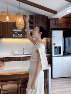 Căn nhà gia đình chồng tặng Á hậu Thuý An - Ảnh 5.