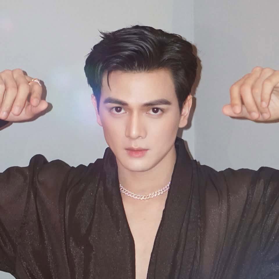 Ninh Dương Lan Ngọc c&ocirc;ng khai t&igrave;nh cảm: Hứa hẹn đ&aacute;m cưới c&ugrave;ng L&ecirc; Xu&acirc;n Tiền năm 2026 - Ảnh 3.
