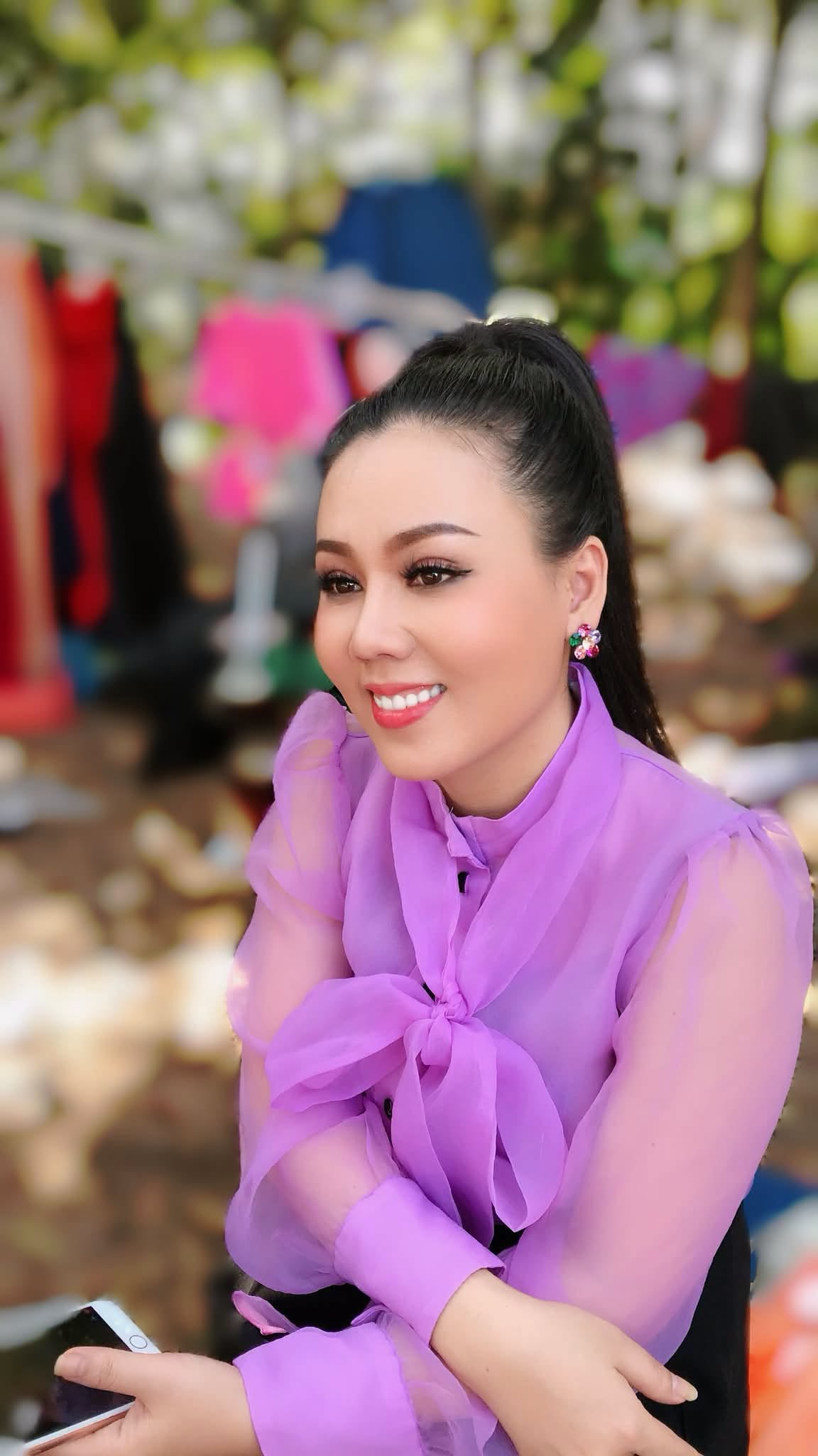 Nữ ca sĩ qu&ecirc; Ki&ecirc;n Giang tr&uacute;ng 160 tờ v&eacute; số: U50 vẫn chưa lấy chồng - Ảnh 2.