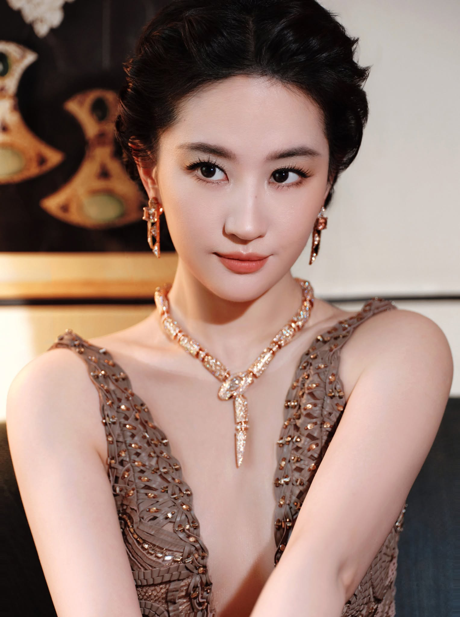 Lưu Diệc phi lộ diện nhan sắc thật ở tuổi 39 g&acirc;y sốt cộng đồng mạng - Ảnh 11.