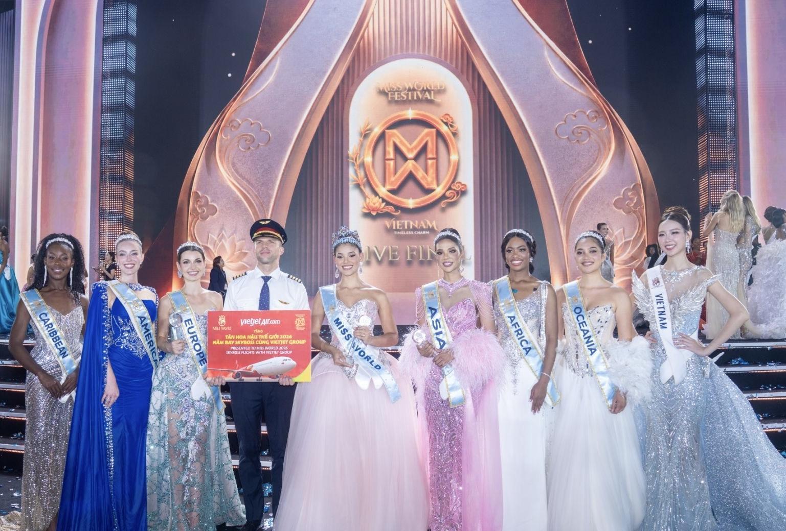 Tân Hoa hậu Thế giới 2026 nhận “đặc quyền” bay SkyBoss một năm cùng Vietjet - Ảnh 2. Tân Hoa hậu Thế giới 2026 nhận “đặc quyền” bay SkyBoss một năm cùng Vietjet - Ảnh 2.
