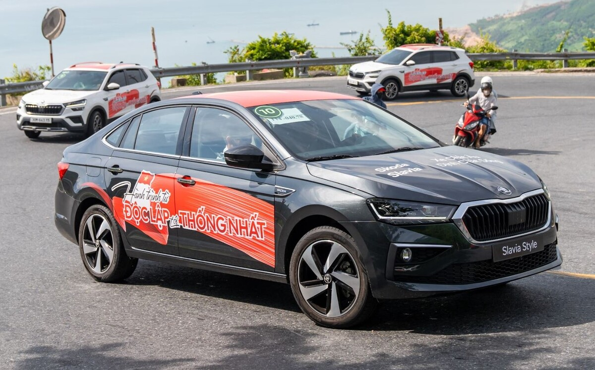 Skoda 'chạy' doanh số dịp cuối năm, ưu đãi phí trước bạ: Có xe tặng tới 150 triệu- Ảnh 3.