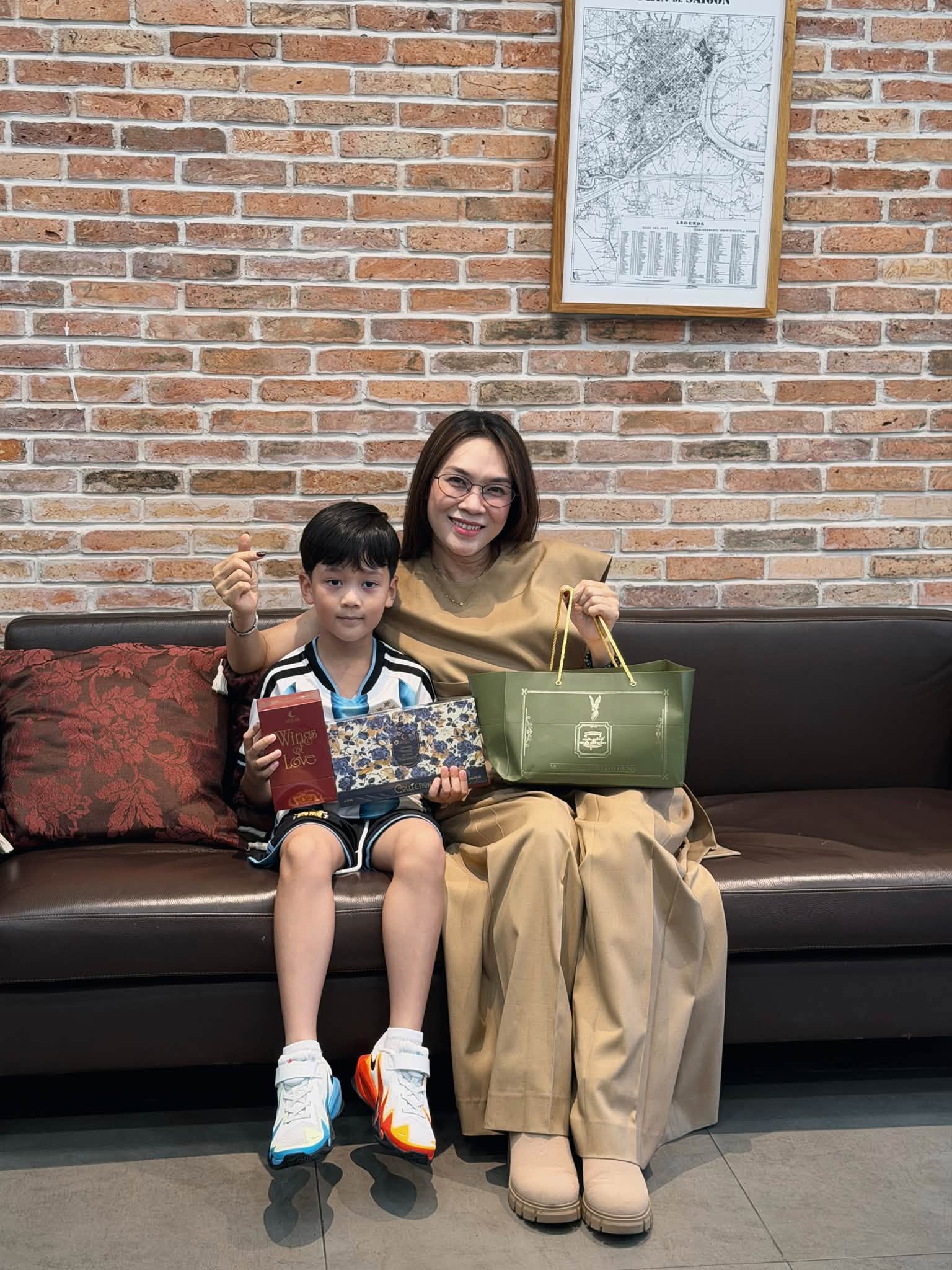 Đàm Vĩnh Hưng mang con đến nhà Mỹ Tâm - Ảnh 3. Đàm Vĩnh Hưng mang con đến nhà Mỹ Tâm - Ảnh 3.