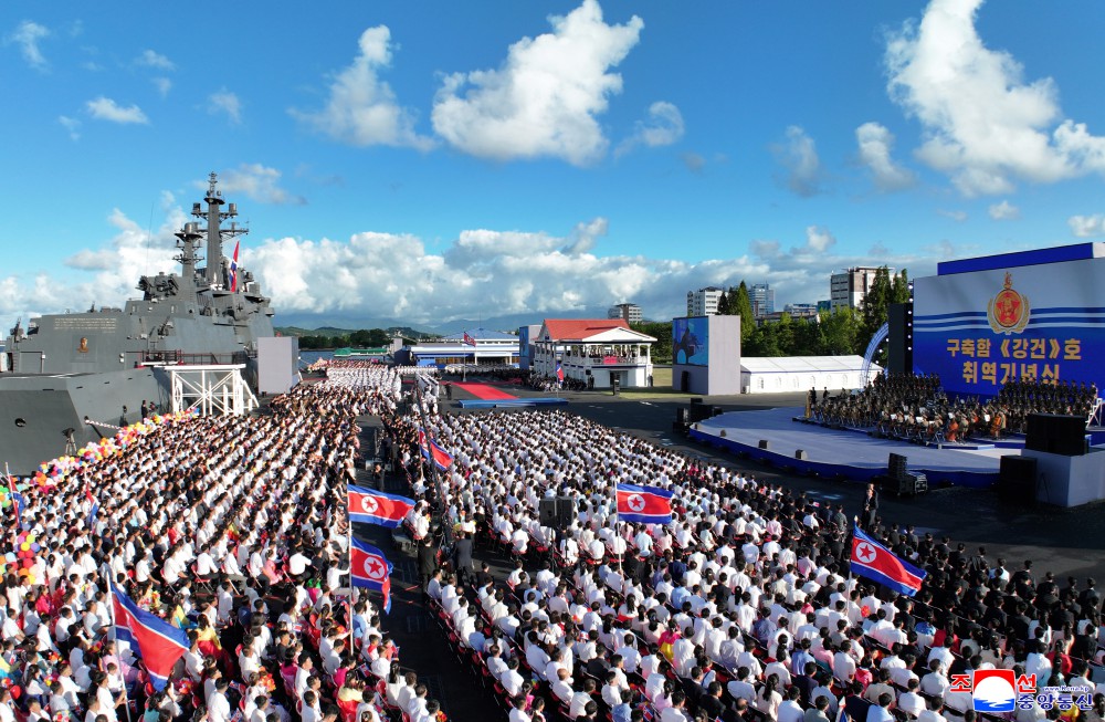 Triều Ti&ecirc;n chứng kiến sự kiện lịch sử: Chiến hạm từng lật &uacute;p trước mặt &ocirc;ng Kim Jong-un đ&atilde; hồi sinh - Ảnh 5.