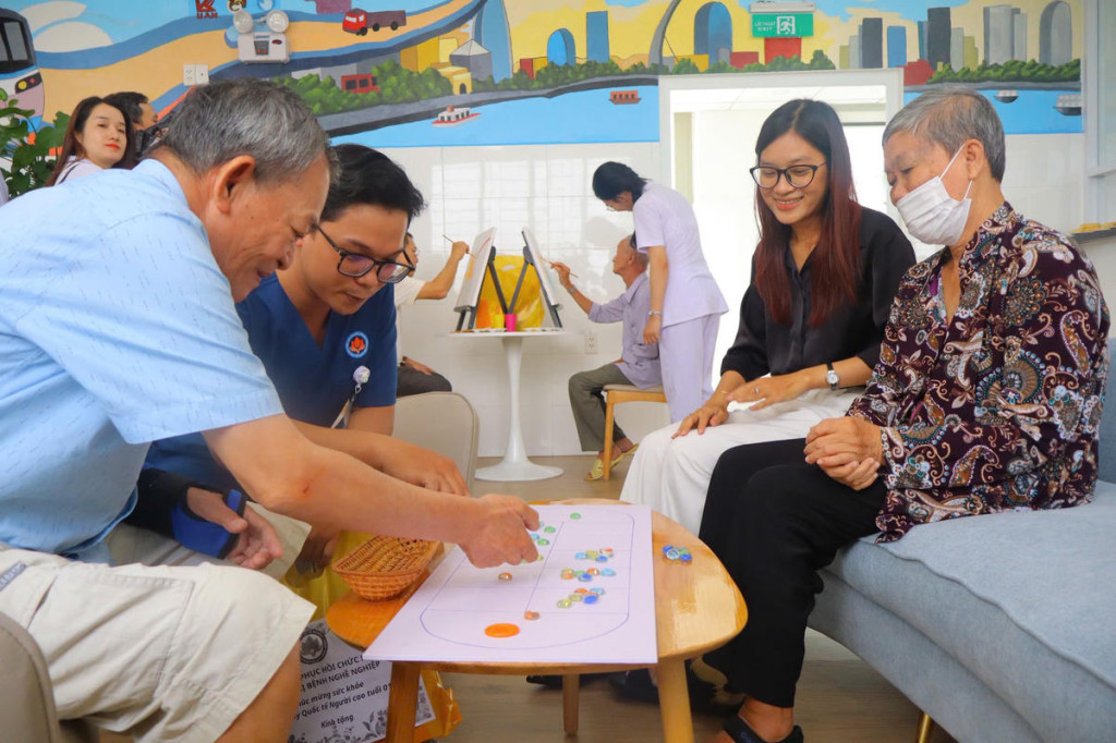 Người trẻ độc thân chuẩn bị cho tuổi già như thế nào trong năm 2026? - Ảnh 1. Người trẻ độc thân chuẩn bị cho tuổi già như thế nào trong năm 2026? - Ảnh 1.
