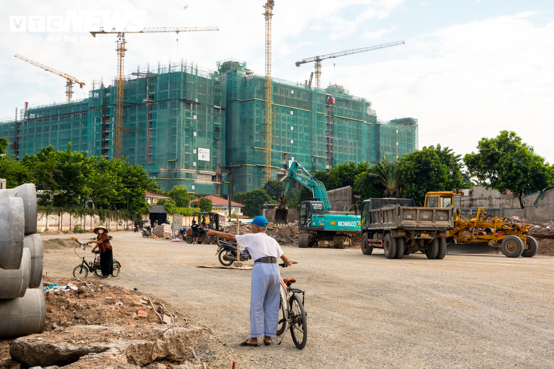Dự &aacute;n giao th&ocirc;ng H&agrave; Nội: Tuyến đường Đặng Thai Mai rộng 90m b&ecirc;n Hồ T&acirc;y sắp ho&agrave;n thiện - Ảnh 10.