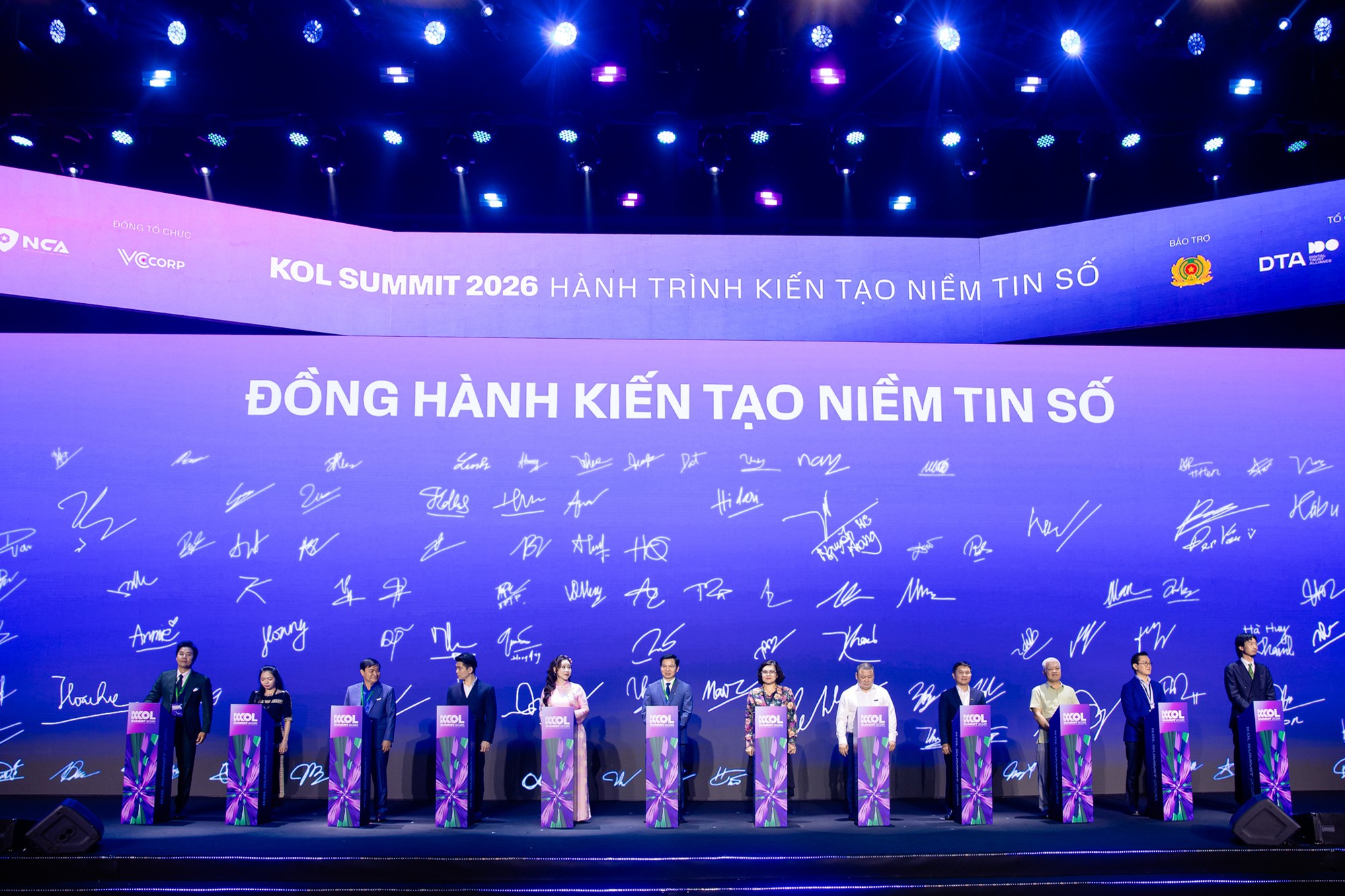 - Ảnh 7. - Ảnh 7.