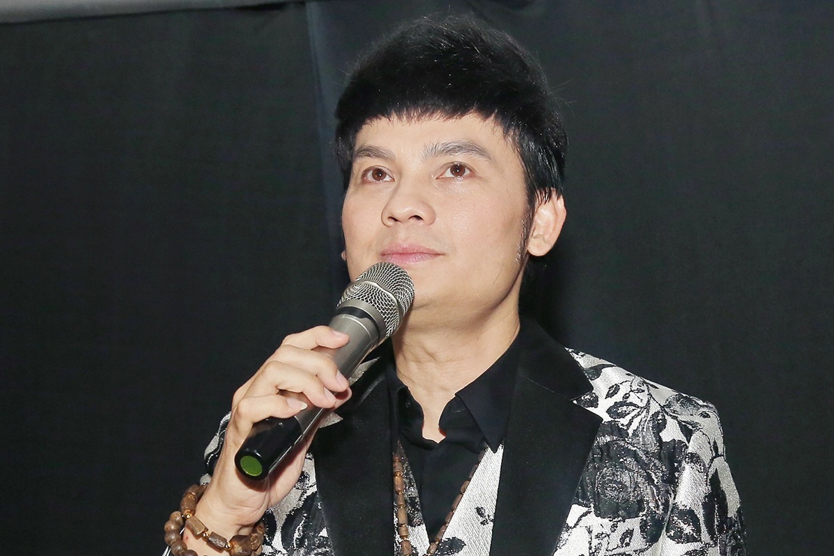 "Từ Mỹ về nước l&agrave; t&ocirc;i k&yacute; hợp đồng 10 chương tr&igrave;nh lu&ocirc;n" - Ảnh 2.