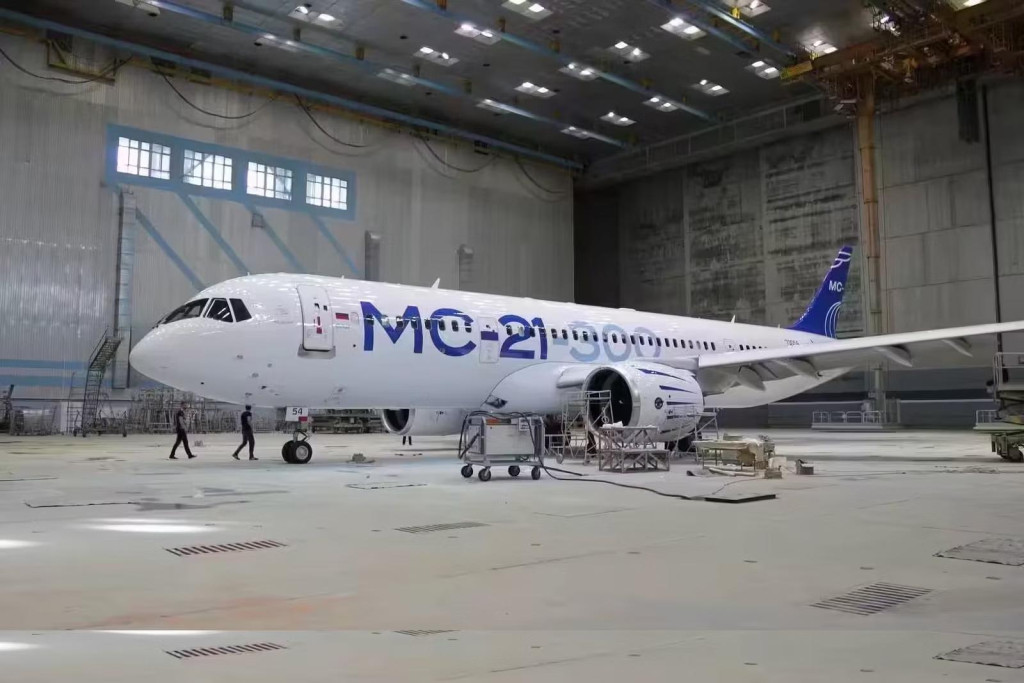 MS - 21 - 310 của Nga: Cuộc đua công nghệ với Boeing 737 MAX năm 2026 - Ảnh 2. MS - 21 - 310 của Nga: Cuộc đua công nghệ với Boeing 737 MAX năm 2026 - Ảnh 2.