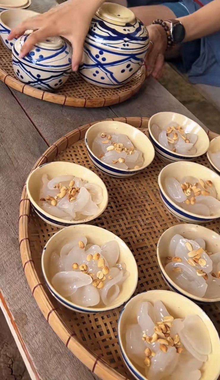 Cồn Chim Tr&agrave; Vinh đ&oacute;n kh&aacute;ch đ&ocirc;ng chưa từng c&oacute; sau MV Phương Mỹ Chi - Ảnh 8.
