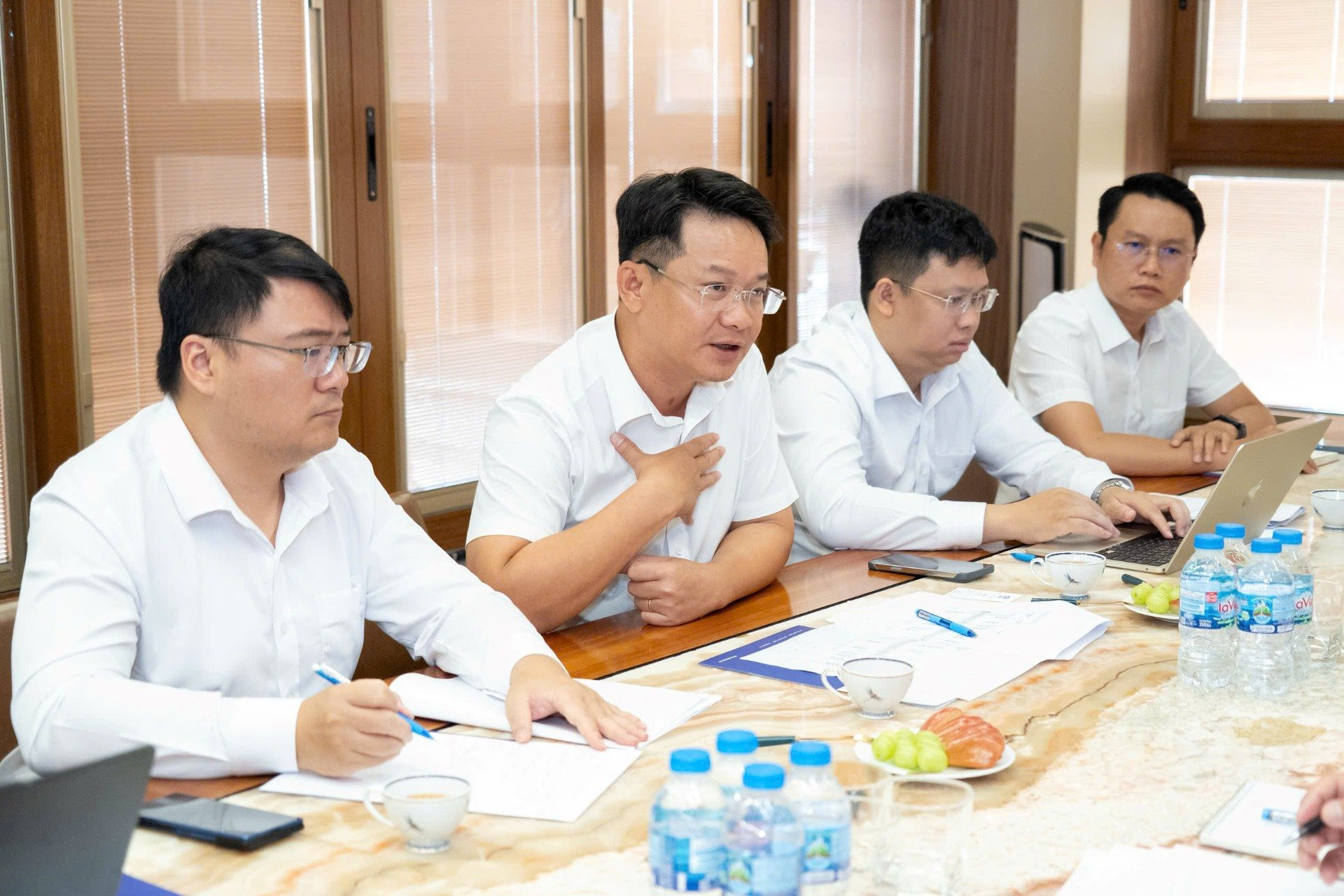 Cùng Tập đoàn Xây dựng Trung Quốc làm tuyến cao tốc phục vụ 21 triệu người dân Việt Nam, lãnh đạo Đèo Cả khẳng định điều này - Ảnh 1.