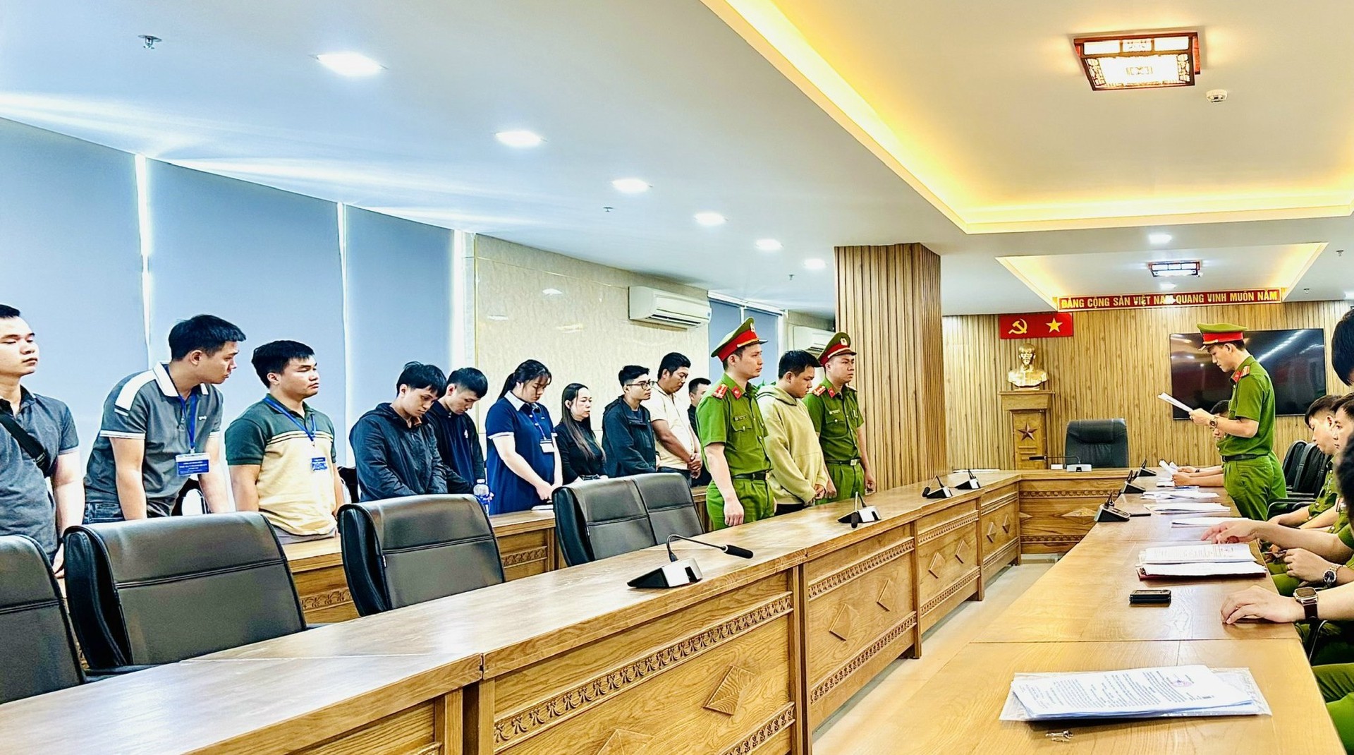 Tất cả người dân có tài khoản ngân hàng chú ý thông báo mới nhất từ công an - Ảnh 1.