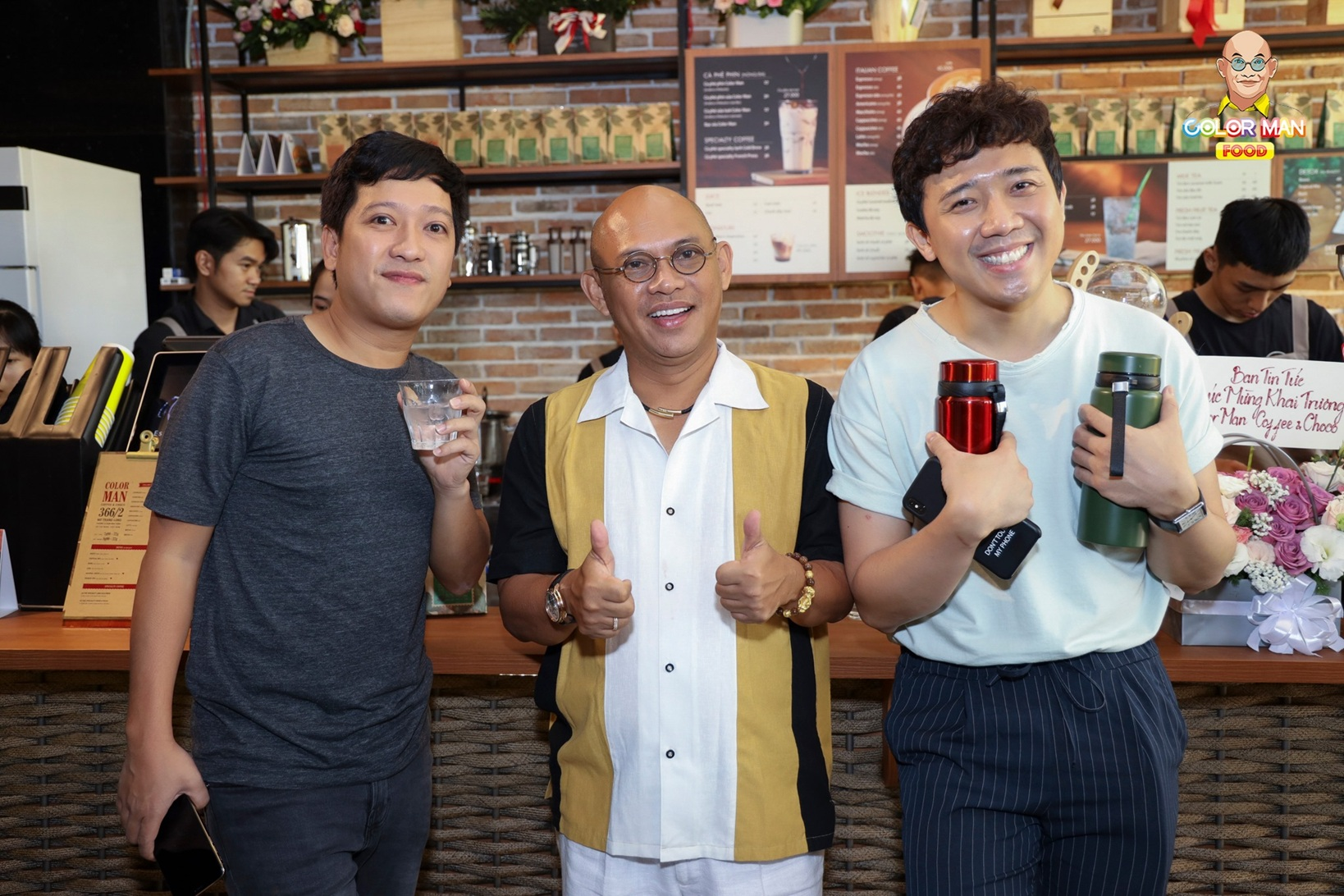 Color Man trở lại với c&ocirc;ng việc mơ ước sau khi ph&aacute; sản tại Nha Trang - Ảnh 1.