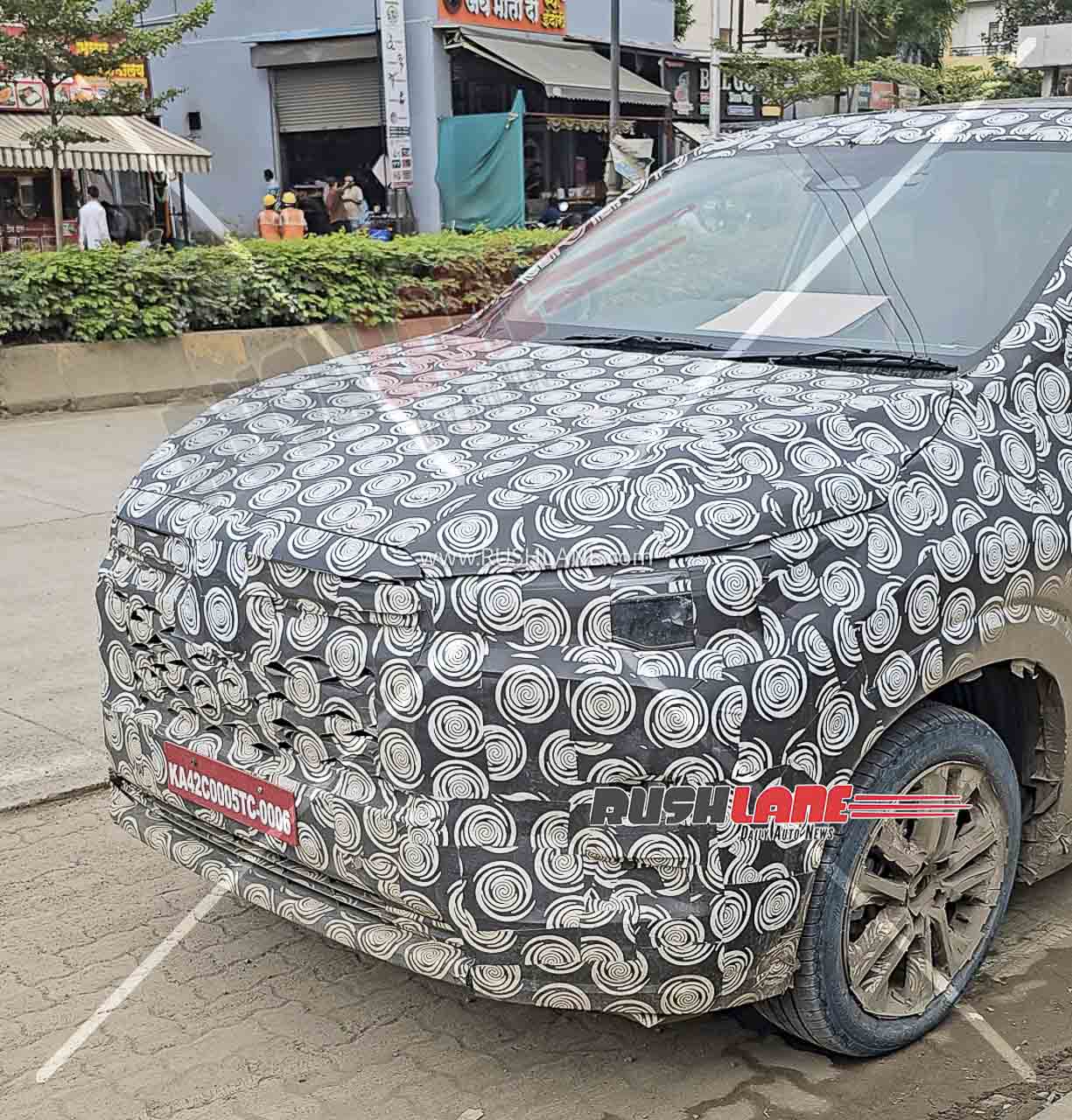 Toyota Innova Cross 2027 lộ diện nội thất, n&acirc;ng cấp m&agrave;n giải tr&iacute;  - Ảnh 4.