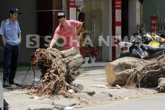 ha-noi-chat-vat-don-dep-bai-chien-truong-sau-bao-so-5