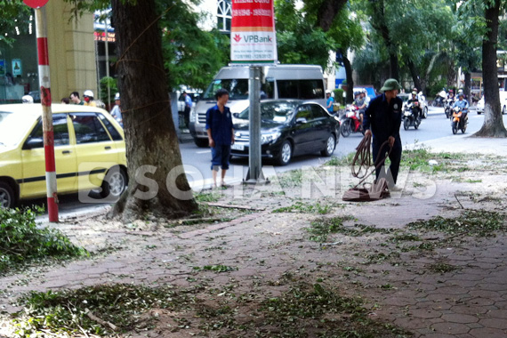 ha-noi-chat-vat-don-dep-bai-chien-truong-sau-bao-so-5