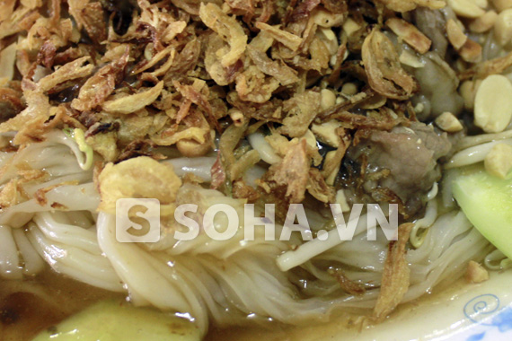 la-mieng-nhieu-phong-cach-voi-mon-pho