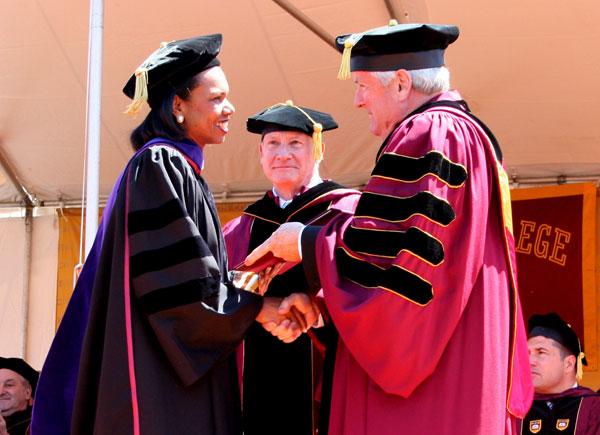  	Condoleezza Rice nhận bằng tiến sĩ ở đại học Stanford