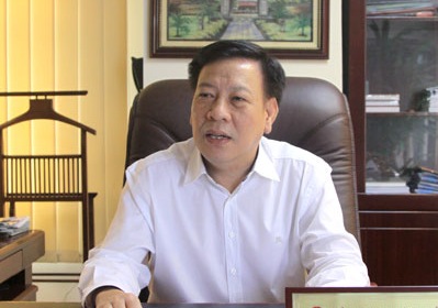 	Ông Tô Văn Động một lần nữa khẳng định mọi hoạt động biểu diễn của Bà Tưng tại Hà Nội đều bị ngăn cấm triệt để
