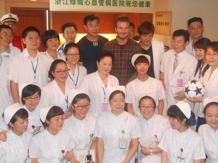 Đến Trung Quốc, Victoria bất ngờ… “bơ” David Beckham