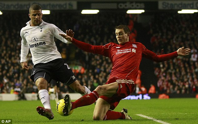 
	Agger (áo đỏ) là trụ cột của Liverpool từ năm 2006