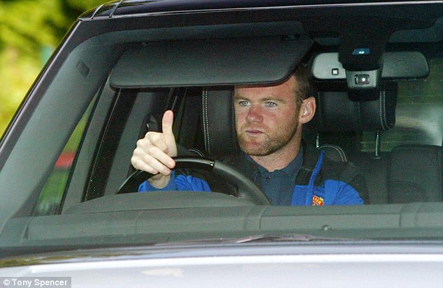
	Trở lại tập luyện cùng đội 1 Man United, ngày Rooney ra sân chơi cho Quỷ đỏ không còn xa