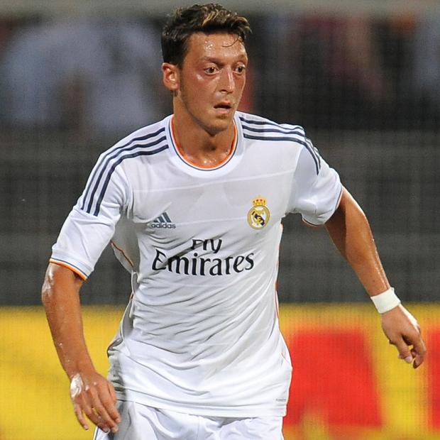 
	Ozil muốn có lương 200.000 bảng/tuần trước thuế