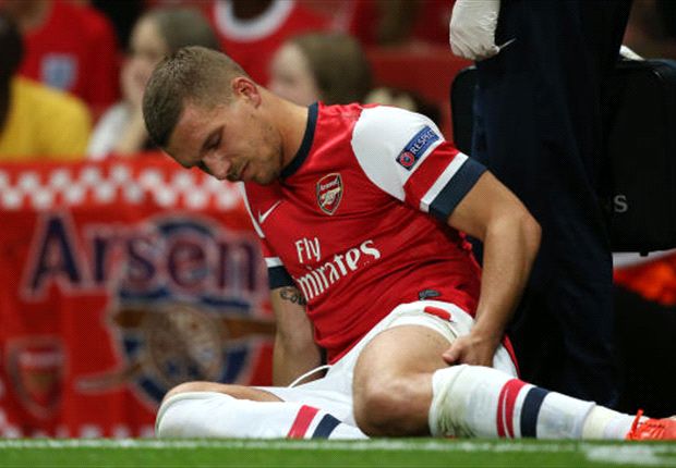 
	Podolski sẽ phải nghỉ thi đấu từ 8 - 10 tuần vì chấn thương gân khoeo