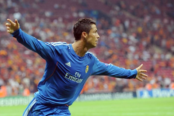  	Cris Ronaldo đang thăng hoa sau khi trở thành Cầu thủ hưởng lương cao nhất thế giới