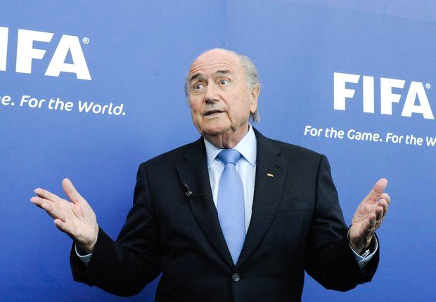 
	Sepp Blatter phải lên tiếng xin lỗi CR7