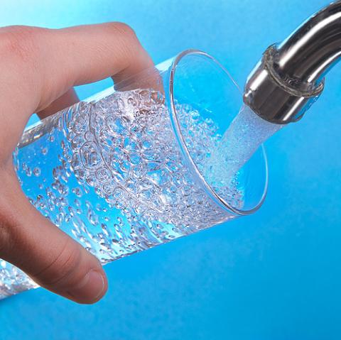 6 thủ phạm làm nhiễm độc nguồn nước uống