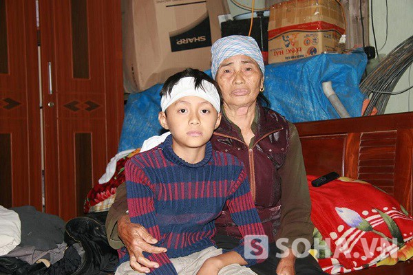 Bà Nguyễn Thị San (mẹ nạn nhân Trần Văn Lý) kể lại nỗi đau mất con