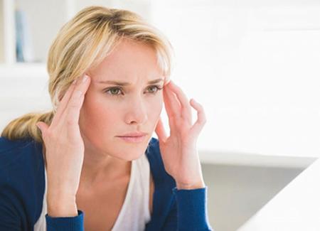 Chứng đau đầu có thể do bệnh ở não