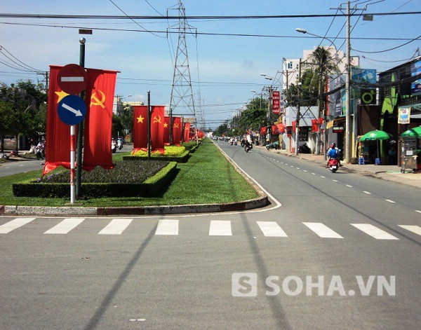 
	Đường phố được trang hoàng cờ hoa rực rỡ chào đón ngày lễ Độc lập