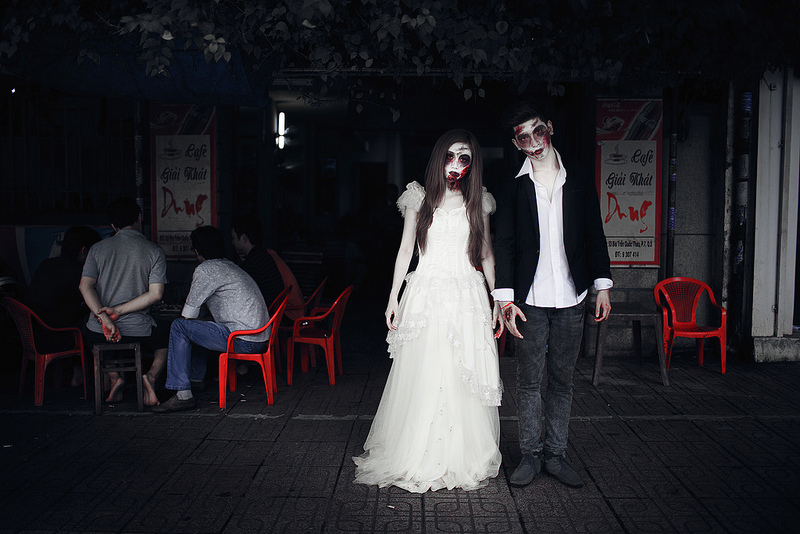 Bộ ảnh Halloween rợn người của hot girl Quỳnh Nhi