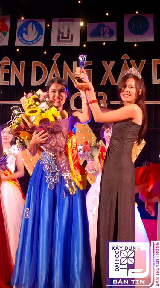 
	Hình ảnh Chu Thị Minh Trang đăng quang Miss Xây Dựng 2013.