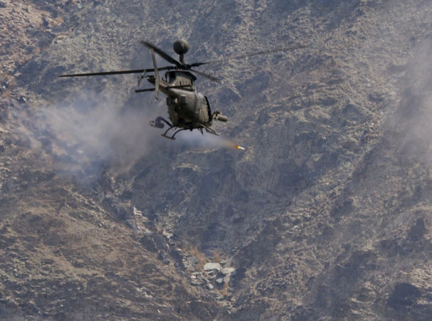 Với hỏa lực mạnh mẽ như vậy, OH-58D hoàn toàn có khả năng tiêu diệt xe tăng và xe bọc thép ở khoảng cách từ 800 đến 1.200 m