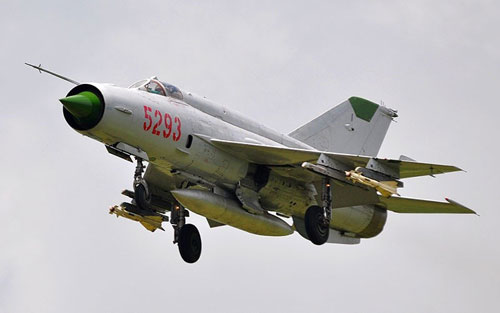 	Máy bay MiG-21 của Không quân Việt Nam