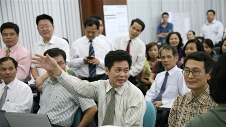 Ông Phạm Thanh Tân (thứ hai từ phải qua) tại lễ khai trương hệ thống Ipcas II của Agribank - Ảnh: Agribank