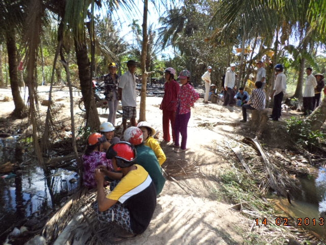 Hàng xóm của anh Vũ