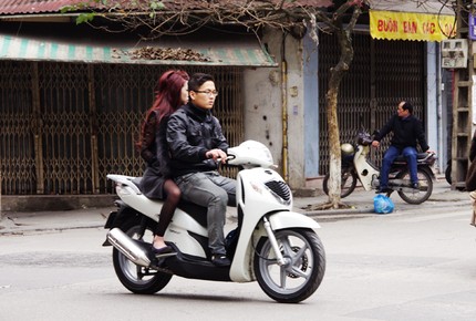 Hà Nội: Càng trẻ, càng giàu, càng coi thường luật 8