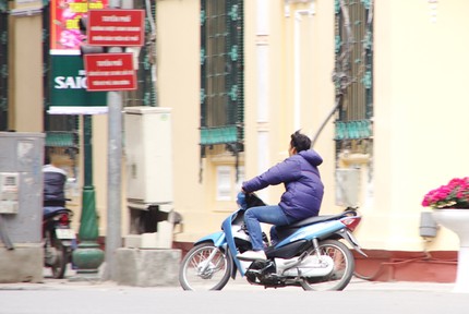 Hà Nội: Càng trẻ, càng giàu, càng coi thường luật 17