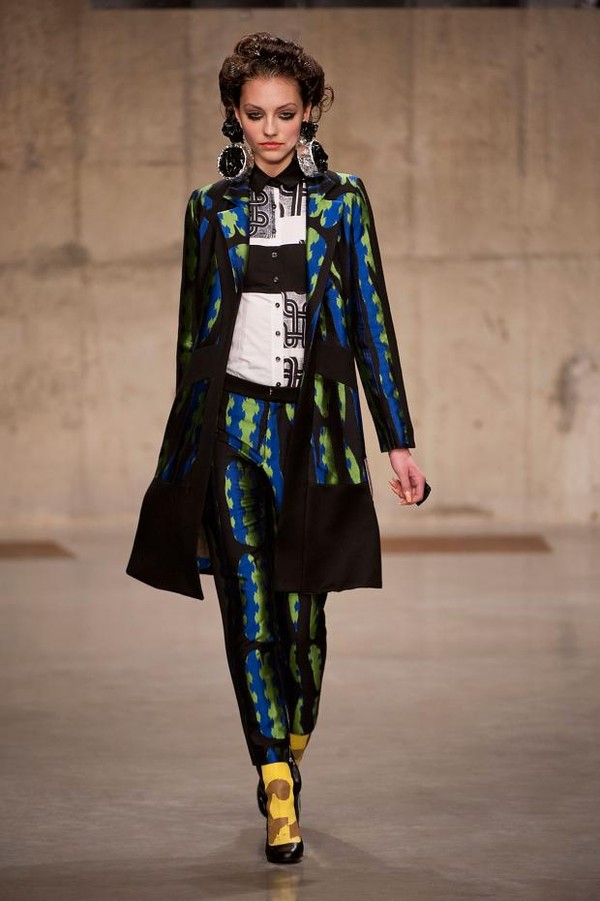 London Fashion Week: Càng hở, càng quái, càng nổi bật 15