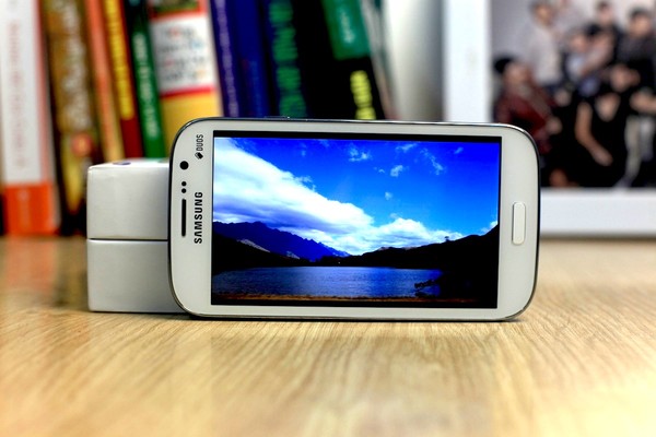 Samsung Galaxy Grand về Việt Nam với giá 8 triệu đồng 13