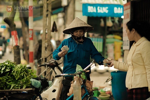 ngay-quoc-te-phu-nu-ghe-tham-con-pho-ten-83-o-ha-noi