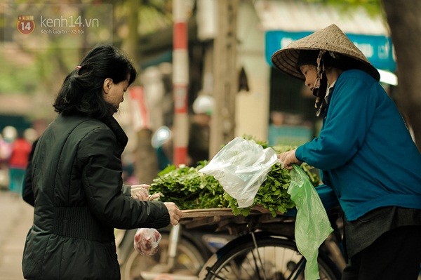 ngay-quoc-te-phu-nu-ghe-tham-con-pho-ten-83-o-ha-noi