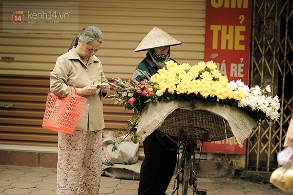 ngay-quoc-te-phu-nu-ghe-tham-con-pho-ten-83-o-ha-noi